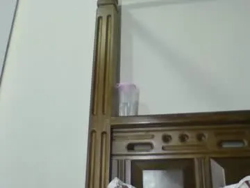 _sirine_ – webcam model profile photo Image 9