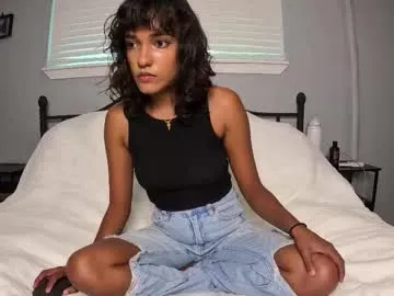 isabellaevans2003 – webcam model profile photo Image 10