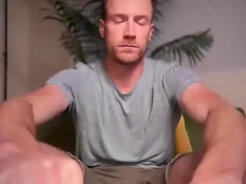 mon1_day – webcam model profile photo Image 9