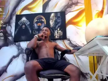 evymiuu – webcam model profile photo Image 15