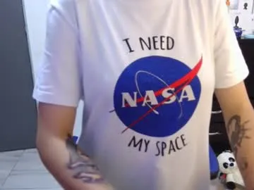 lanie__ – webcam model profile photo Image 8