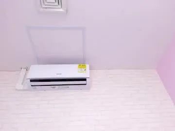 mili_moon_ – webcam model profile photo Image 15