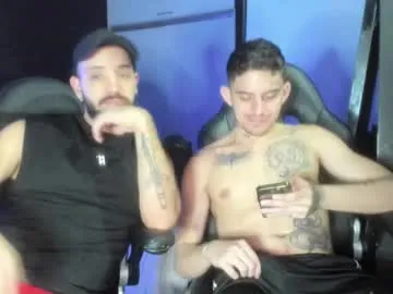 adriana_elvis – webcam model profile photo Image 6