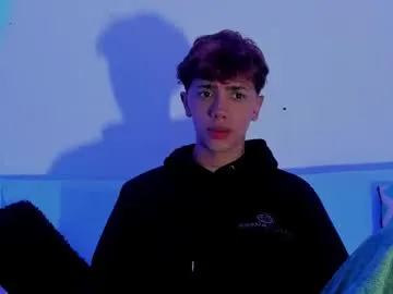 LunaaXxX – webcam model profile photo Image 3