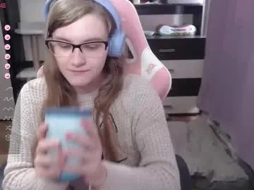 mon1_day – webcam model profile photo Image 19