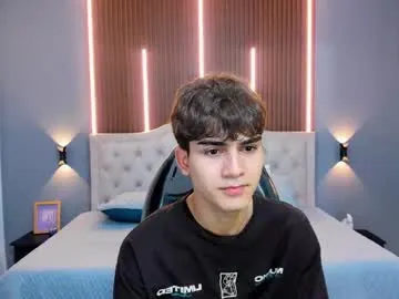 troy_bigtitan – webcam model profile photo Image 16