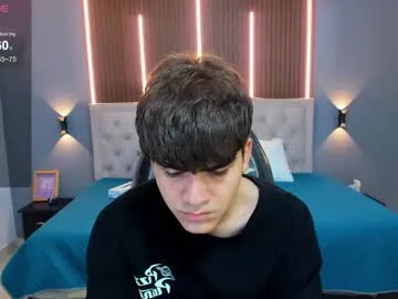 troy_bigtitan – webcam model profile photo Image 17