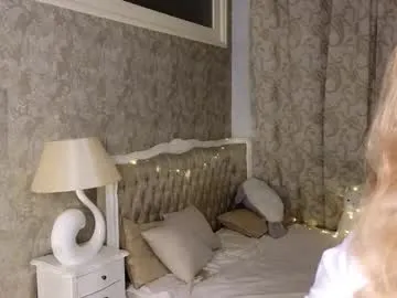 lanie__ – webcam model profile photo Image 13