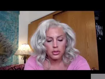 mon1_day – webcam model profile photo Image 4