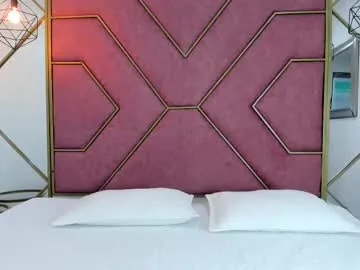 little_nabi – webcam model profile photo Image 3