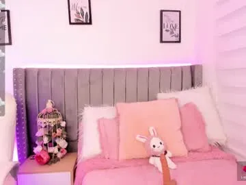 viaress – webcam model profile photo Image 16