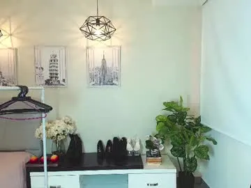 skinny_ariadna – webcam model profile photo Image 8