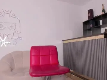 shine_vivi – webcam model profile photo Image 11