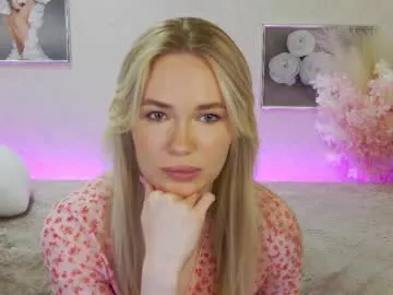 ava_delightt – webcam model profile photo Image 4