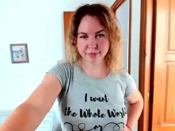 lanie__ – webcam model profile photo Image 9