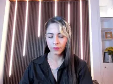 lily_merlin – webcam model profile photo Image 4