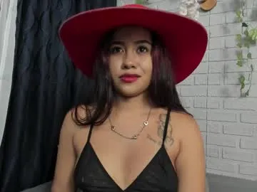 little_yena – webcam model profile photo Image 18