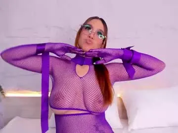 little_effy18_ – webcam model profile photo Image 13