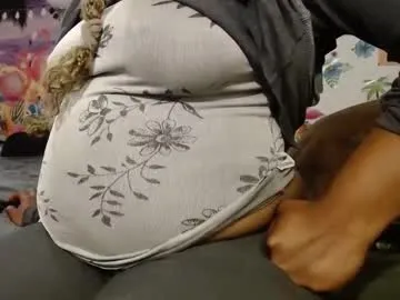 kittyloffe – webcam model profile photo Image 3