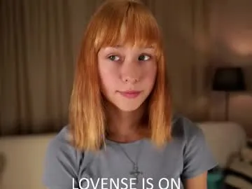 sana_minatozaki – webcam model profile photo Image 11