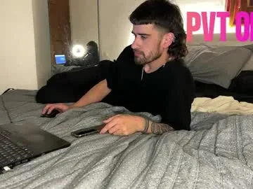 dronae – webcam model profile photo Image 16