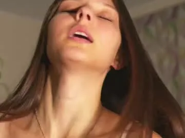 mioflare – webcam model profile photo Image 10