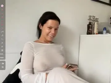 _sirine_ – webcam model profile photo Image 7