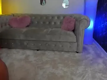 bright_diamonds_054 – webcam model profile photo Image 15