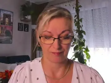 laurenxcros – webcam model profile photo Image 15
