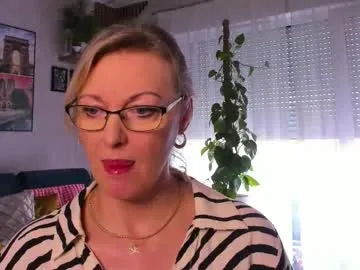 laurenxcros – webcam model profile photo Image 6