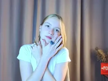 miablueye – webcam model profile photo Image 2