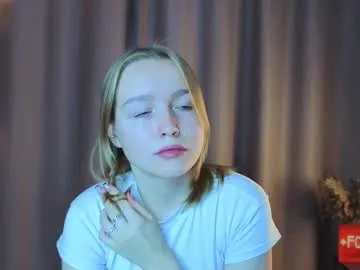 miablueye – webcam model profile photo Image 4