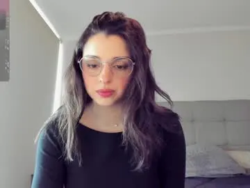 mon1_day – webcam model profile photo Image 16