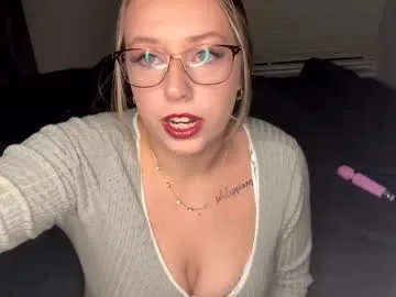 sana_minatozaki – webcam model profile photo Image 3