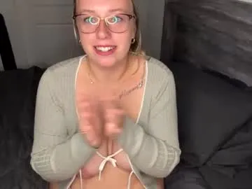 sana_minatozaki – webcam model profile photo Image 4