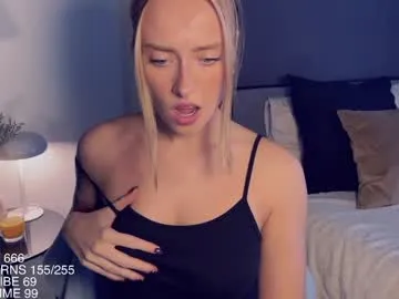 yvie_ Image 4