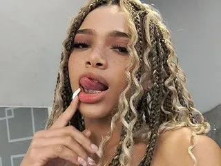 queeneliaa_ – webcam model profile photo Image 3