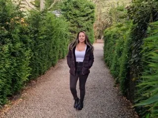 HoneyLove81 – webcam model profile photo