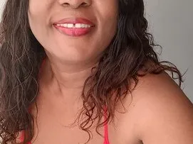 loney__tunes – webcam model profile photo Image 5